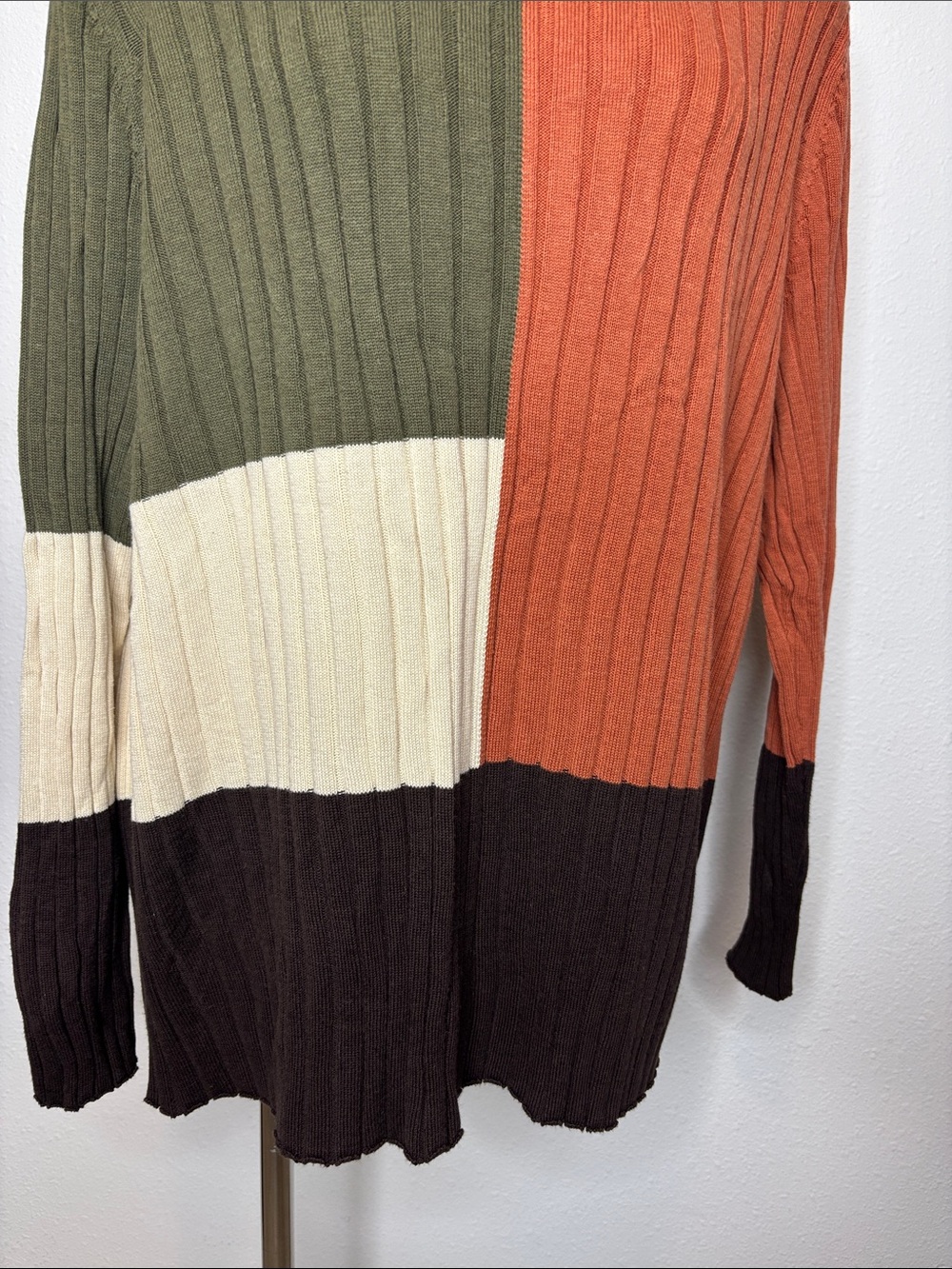 Colorblock Ribbed Knit Sweater - Olive, Rust, Cream, Black - Picture 4 of 8